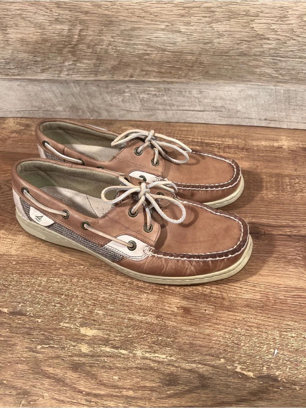 Sperry Top Sider Tan Leather Women’s Classic Boat Shoes Size 9.5